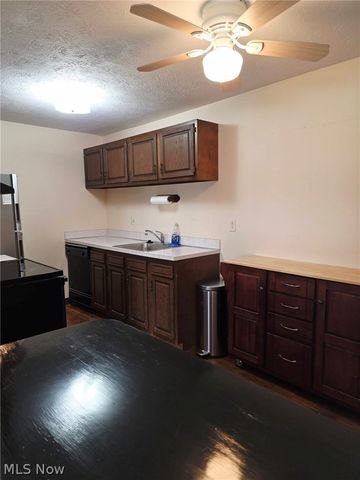 9660 Cove Drive F-16, North Royalton, OH 44133