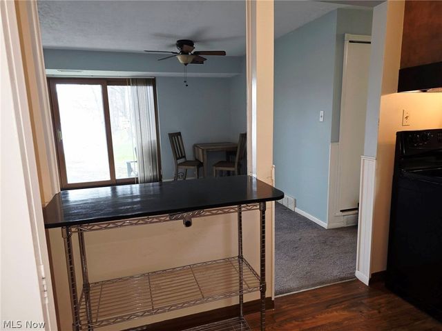 9660 Cove Drive F-16, North Royalton, OH 44133