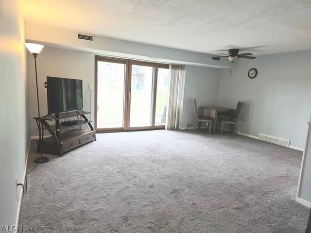 9660 Cove Drive F-16, North Royalton, OH 44133