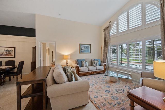 15802 Glen Willow Lane, Wellington, FL 33414