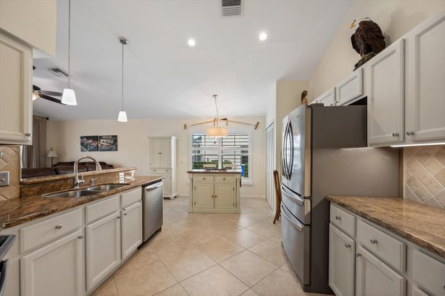 15802 Glen Willow Lane, Wellington, FL 33414