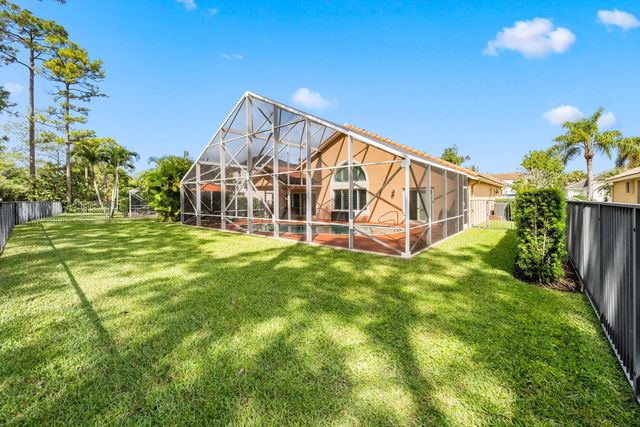 15802 Glen Willow Lane, Wellington, FL 33414
