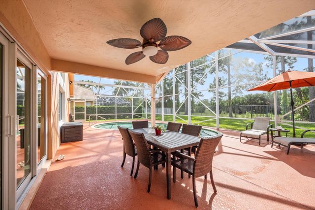 15802 Glen Willow Lane, Wellington, FL 33414