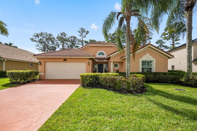 15802 Glen Willow Lane, Wellington, FL 33414