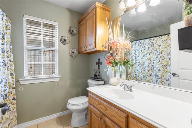 107 N Collin Drive, Chandler, TX 75758