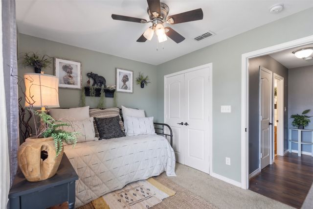 107 N Collin Drive, Chandler, TX 75758