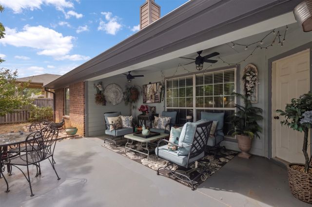 107 N Collin Drive, Chandler, TX 75758