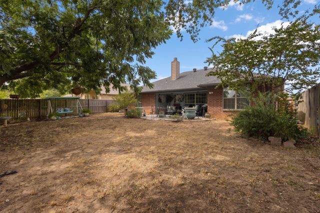 107 N Collin Drive, Chandler, TX 75758