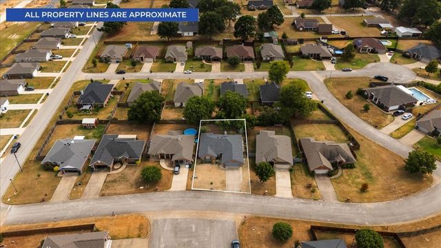 107 N Collin Drive, Chandler, TX 75758