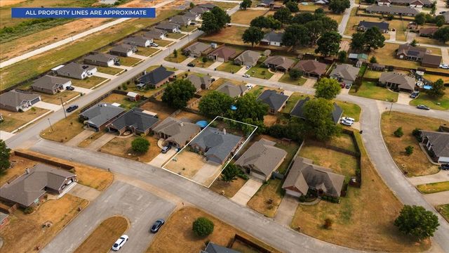 107 N Collin Drive, Chandler, TX 75758