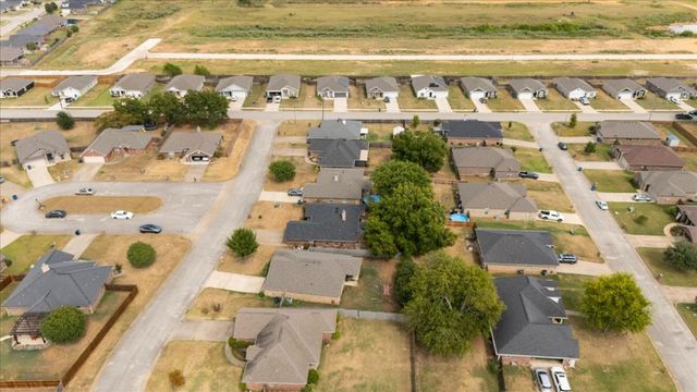 107 N Collin Drive, Chandler, TX 75758