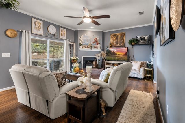107 N Collin Drive, Chandler, TX 75758