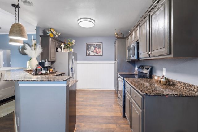 107 N Collin Drive, Chandler, TX 75758