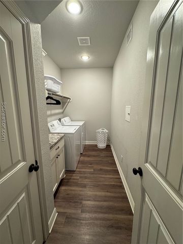 6991 Halter Loop, College Station, TX 77845