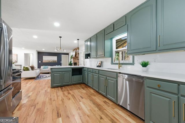 4714 Darlene Way, Tucker, GA 30084