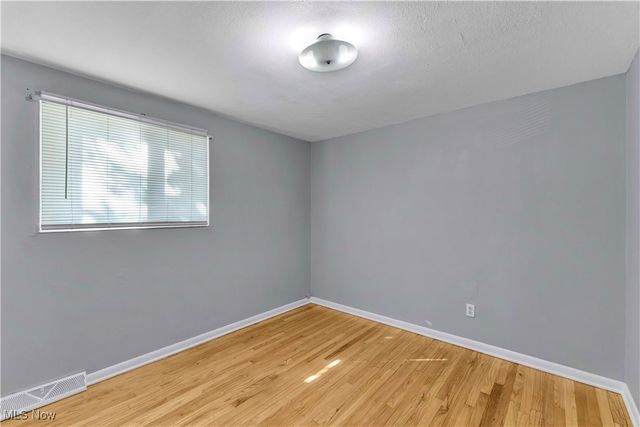 4283 Holl Avenue, Sheffield Lake, OH 44054