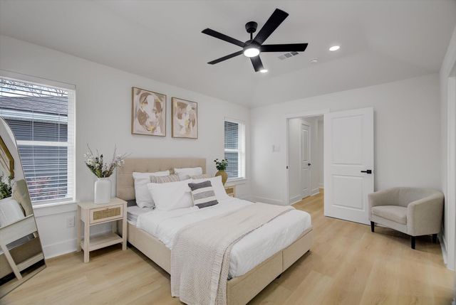 5822 Birchmont Drive, Houston, TX 77092