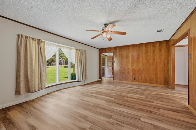 820 Layne Drive, Denison, TX 75020
