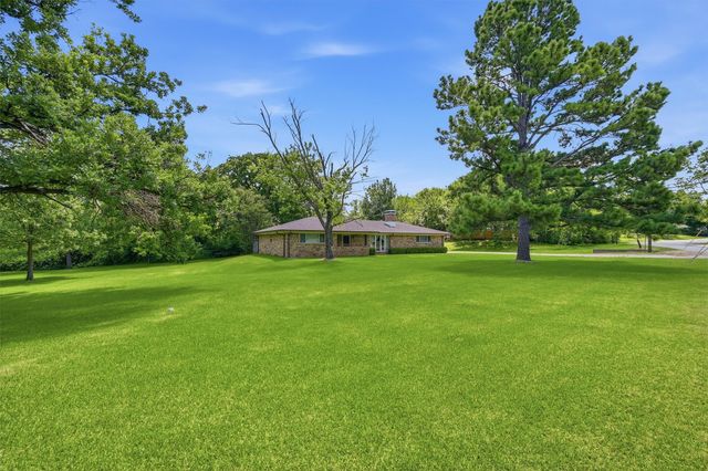 820 Layne Drive, Denison, TX 75020