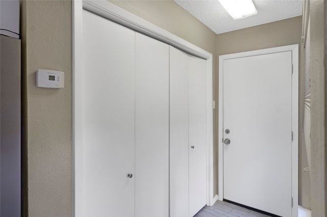 2902 Country Place Circle, Carrollton, TX 75006