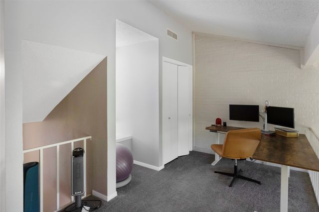 2902 Country Place Circle, Carrollton, TX 75006