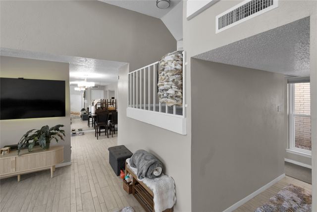 2902 Country Place Circle, Carrollton, TX 75006
