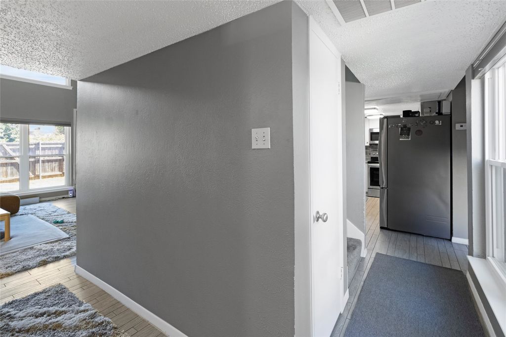 2902 Country Place Circle, Carrollton, TX 75006 — photo 4