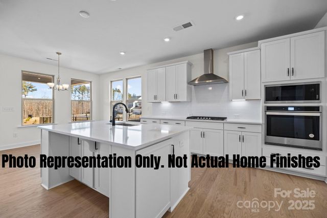 514 Cottage Garden Lane, Belmont, NC 28012