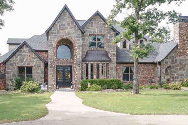 6006 W Kennedy Drive, Fayetteville, AR 72704