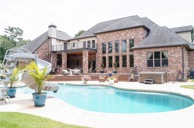 6006 W Kennedy Drive, Fayetteville, AR 72704