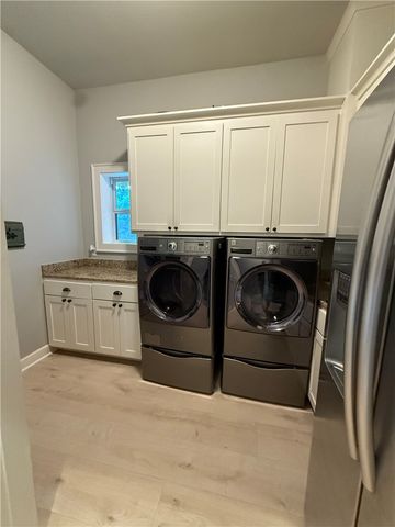 6006 W Kennedy Drive, Fayetteville, AR 72704