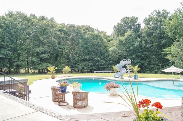 6006 W Kennedy Drive, Fayetteville, AR 72704