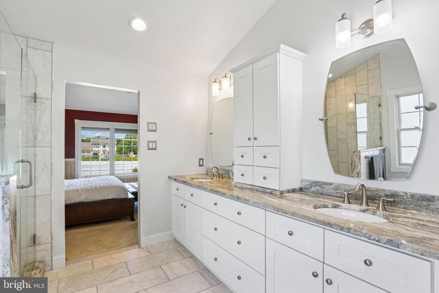 1096 LILY POND LN, Yardley, PA 19067