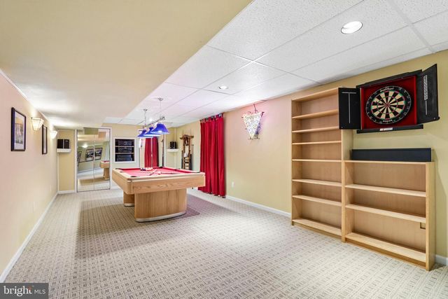 1096 LILY POND LN, Yardley, PA 19067
