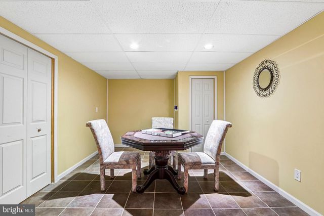 1096 LILY POND LN, Yardley, PA 19067