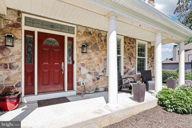 1096 LILY POND LN, Yardley, PA 19067