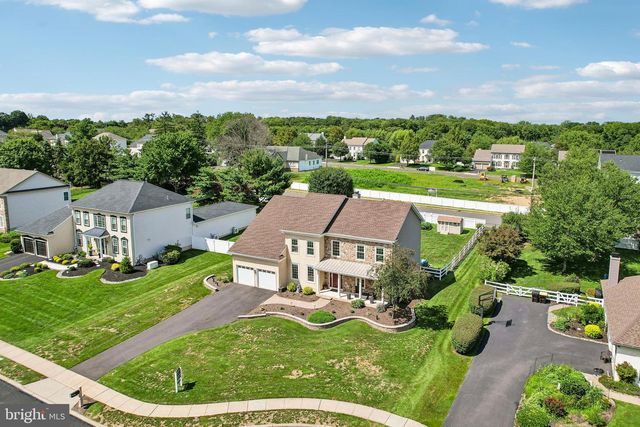 1096 LILY POND LN, Yardley, PA 19067