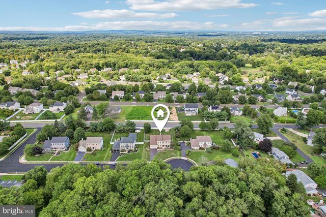 1096 LILY POND LN, Yardley, PA 19067