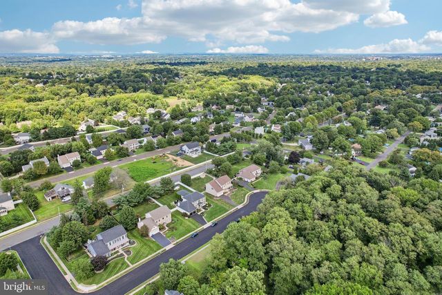 1096 LILY POND LN, Yardley, PA 19067