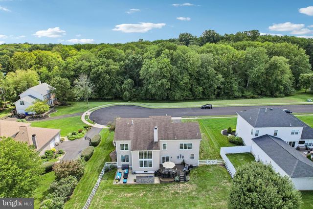1096 LILY POND LN, Yardley, PA 19067