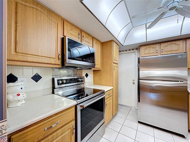 14711 TALL TREE DRIVE, Lutz, FL 33559