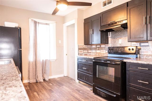 324 N Dade Avenue, Ferguson, MO 63135