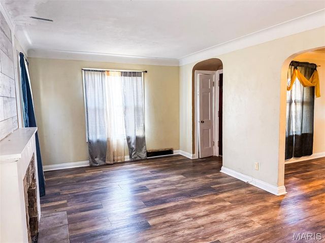 324 N Dade Avenue, Ferguson, MO 63135