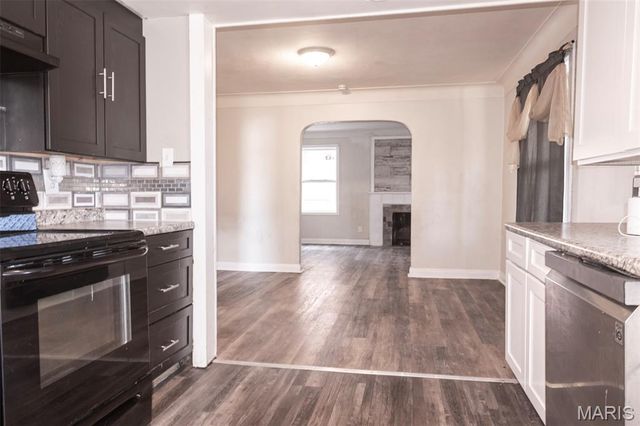 324 N Dade Avenue, Ferguson, MO 63135