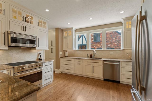 1315 E Wayne Street North Street, South Bend, IN 46615