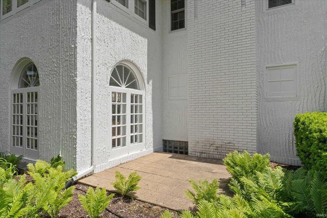 1315 E Wayne Street North Street, South Bend, IN 46615