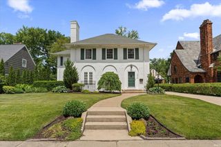 1315 E Wayne Street North Street, South Bend, IN 46615