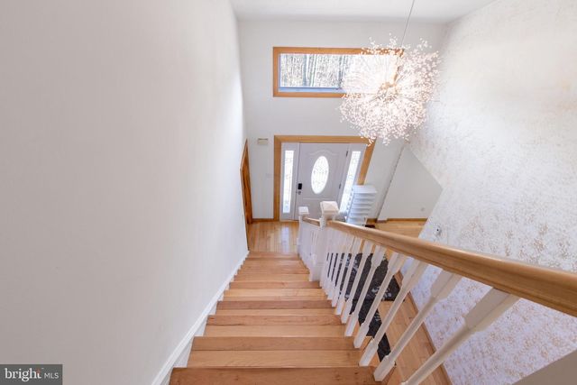 27 BRUNSWICK DR, Mount Pocono, PA 18344