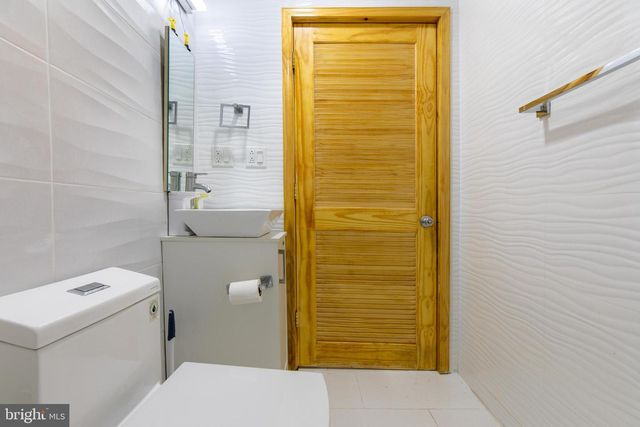 27 BRUNSWICK DR, Mount Pocono, PA 18344