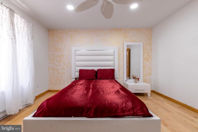 27 BRUNSWICK DR, Mount Pocono, PA 18344